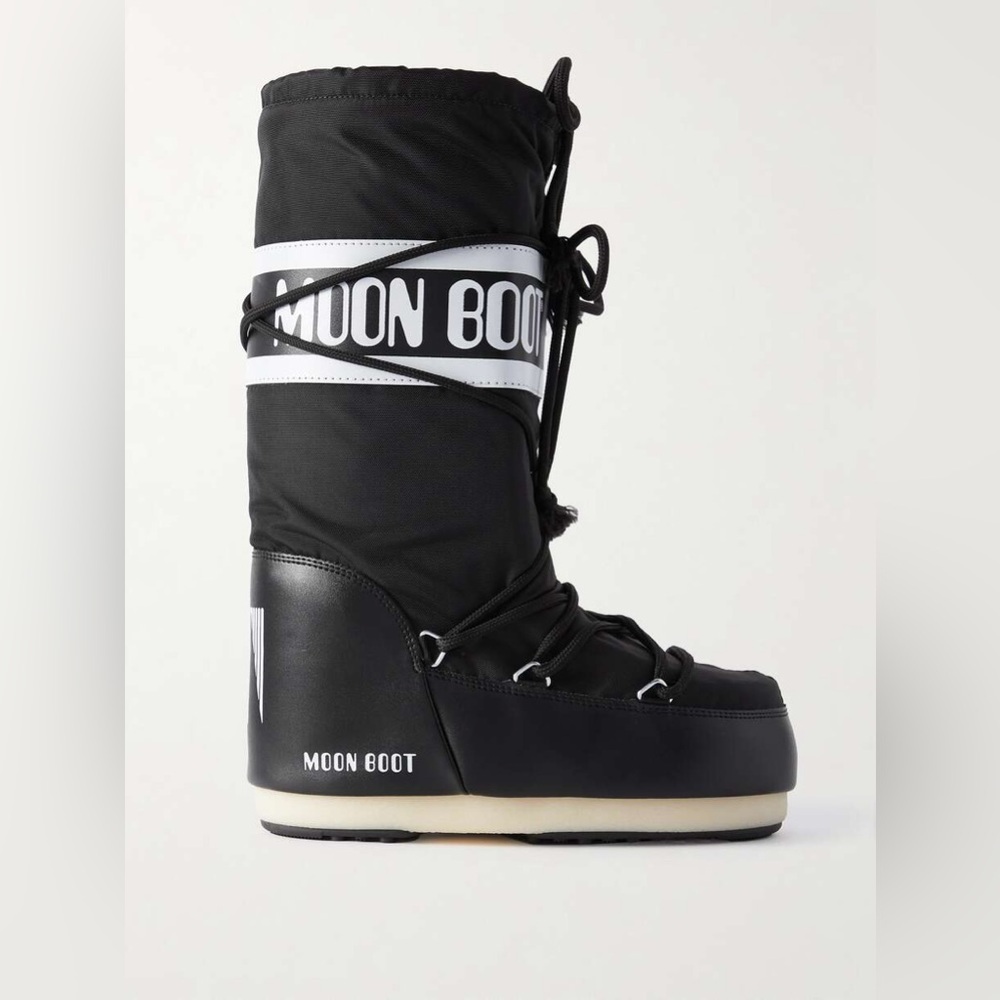 Moon Boot Black Snow Boots